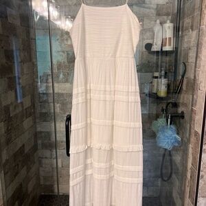 Elegant White Maxi Dress